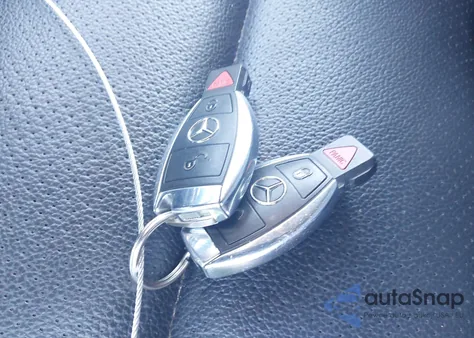 2013 Mercedes-Benz Glk 350 4Matic from USA, damaged, VIN WDCGG8JBXDG125975